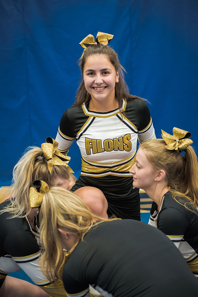 Featured image for “Cheerleading; les Filons poursuivent l’entraînement”