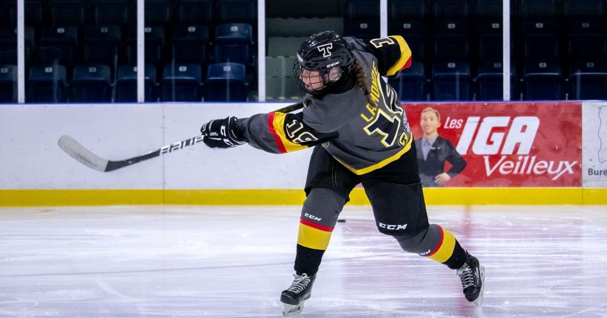 Featured image for “Hockey féminin;  c’est un début pour les Filons”