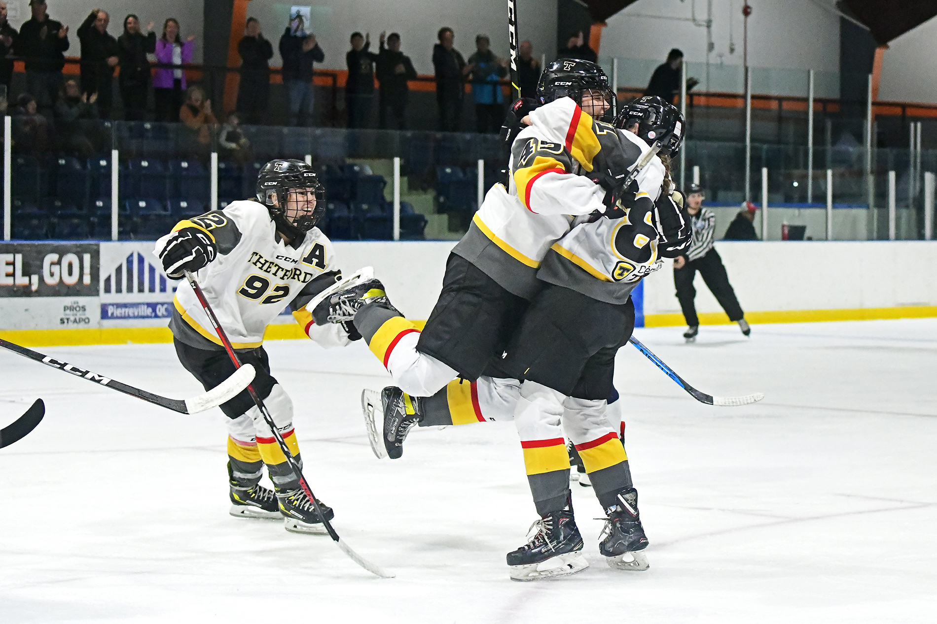 Featured image for “Le bronze pour les Filons féminins”